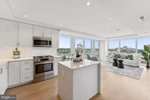 925 N Fairfax St #912, Alexandria, VA 22314