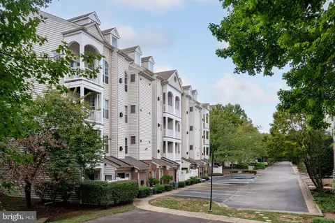 4654 Lawton Way, Alexandria, VA 22311