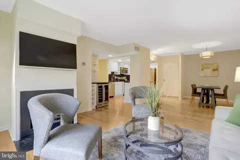 803 N Howard St #456, Alexandria, VA 22304