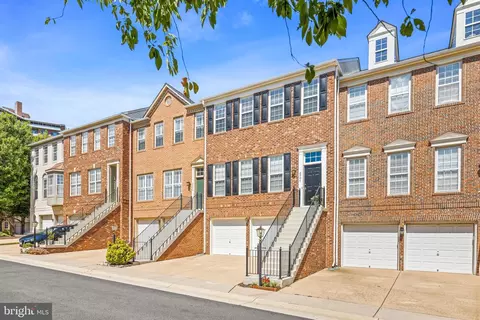2406 Gretter Pl, Alexandria, VA 22311