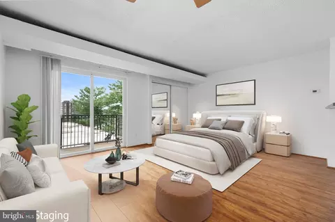 60 S Van Dorn St #503, Alexandria, VA 22304