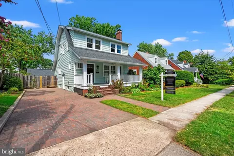107 W Luray Ave, Alexandria, VA 22301