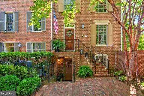 418 N Saint Asaph St #1/2, Alexandria, VA 22314