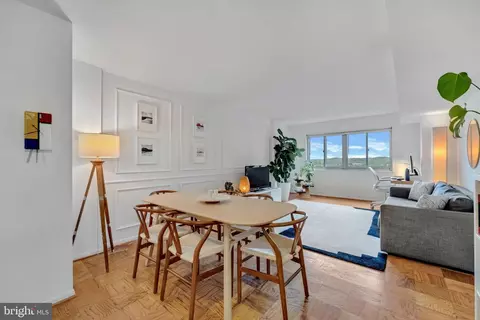 5340 Holmes Run Pkwy #802, Alexandria, VA 22304