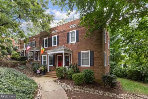 2814 S Columbus St, Arlington, VA 22206
