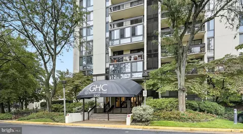 5300 Holmes Run Pkwy #709, Alexandria, VA 22304