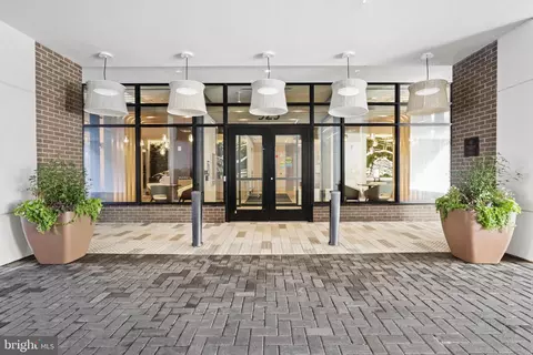 925 N Fairfax St #102, Alexandria, VA 22314
