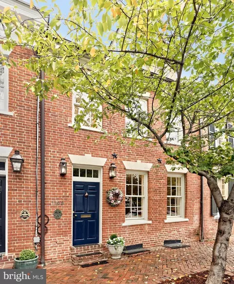 1103 Prince St, Alexandria, VA 22314