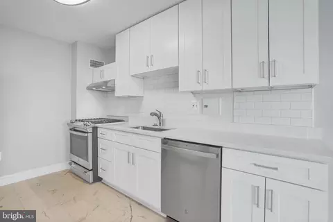 1225 Martha Custis Dr #1116, Alexandria, VA 22302