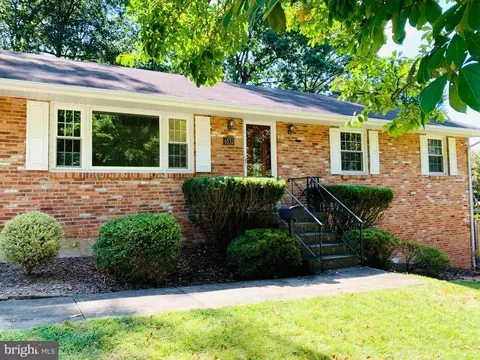 4532 Peacock Ave, Alexandria, VA 22304