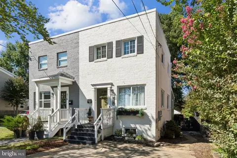 510 E Bellefonte Ave #A, Alexandria, VA 22301