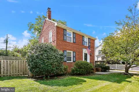 516 W Windsor Ave, Alexandria, VA 22302