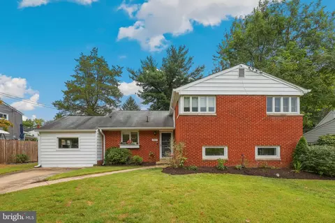957 N Paxton St, Alexandria, VA 22304