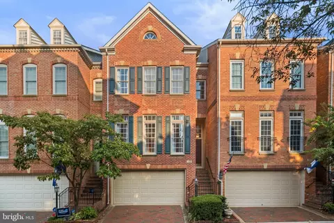 1675 Hunting Creek Dr, Alexandria, VA 22314