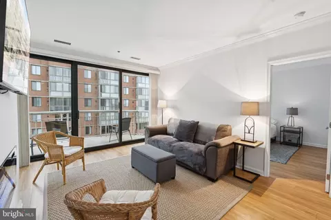 1200 Braddock Pl #810, Alexandria, VA 22314