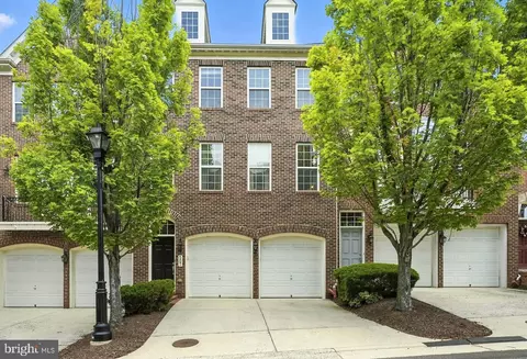 507 Triadelphia Way, Alexandria, VA 22312