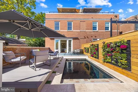 513 N Saint Asaph St, Alexandria, VA 22314