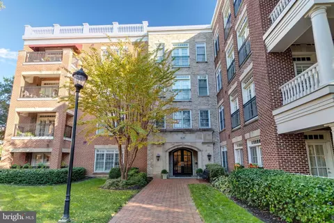 635 First St #404, Alexandria, VA 22314
