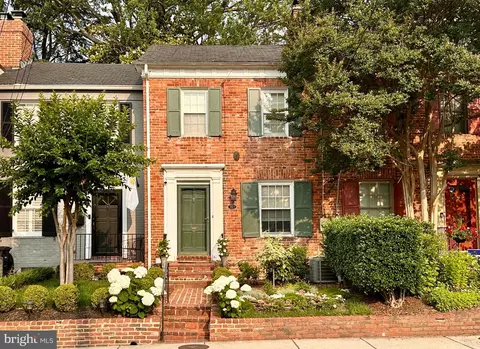707 S Royal St, Alexandria, VA 22314