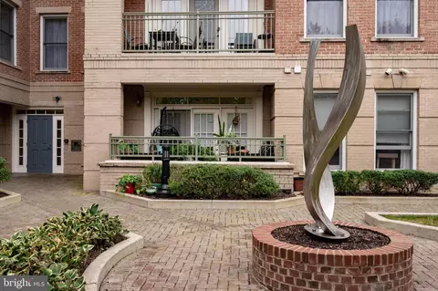 1115 Cameron St #119, Alexandria, VA 22314