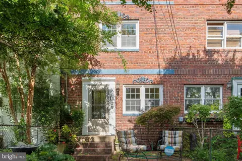 735 Bernard St, Alexandria, VA 22314