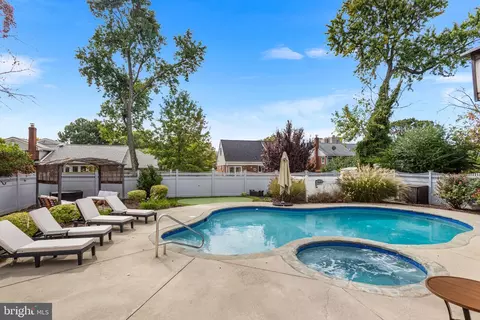 5336 Taney Ave, Alexandria, VA 22304