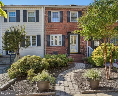 729 S Fayette St, Alexandria, VA 22314