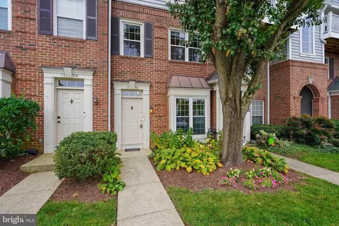 1730 Osage St, Alexandria, VA 22302