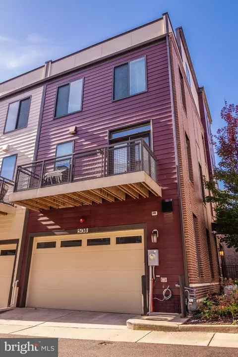 5138 Carters Ln, Alexandria, VA 22311