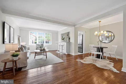 13 Auburn Ct #D, Alexandria, VA 22305