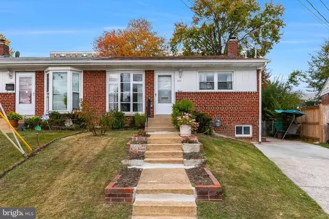 121 Jasper Pl, Alexandria, VA 22304