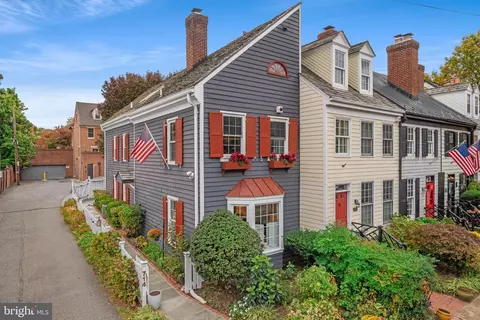 714 Gibbon St, Alexandria, VA 22314