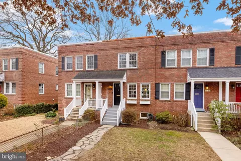 511 E Nelson Ave, Alexandria, VA 22301