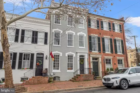 524 Queen St, Alexandria, VA 22314