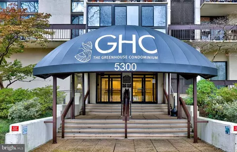 5300 Holmes Run Pkwy #410, Alexandria, VA 22304