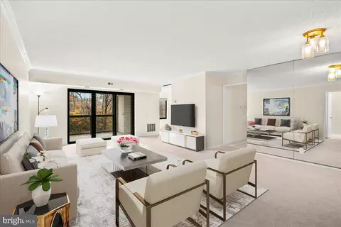 203 Yoakum Pkwy #519, Alexandria, VA 22304
