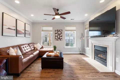 5108 Donovan Dr #107, Alexandria, VA 22304