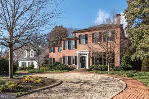 616 Fort Williams Pkwy, Alexandria, VA 22304