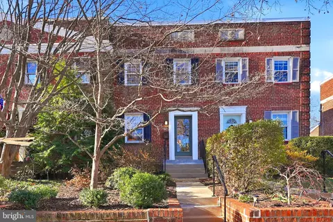 1130 Colonial Ave, Alexandria, VA 22314