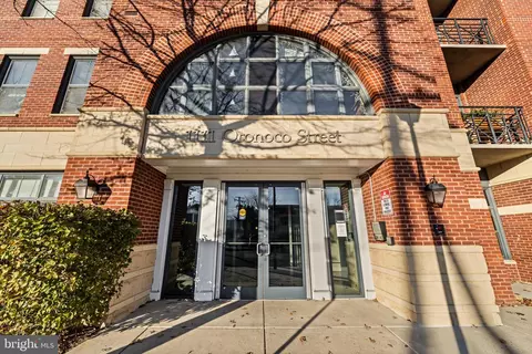 1111 Oronoco St #326, Alexandria, VA 22314