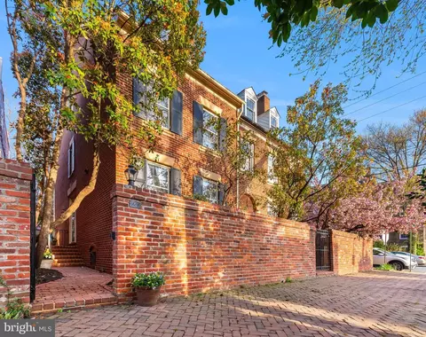 428 S Fairfax St, Alexandria, VA 22314