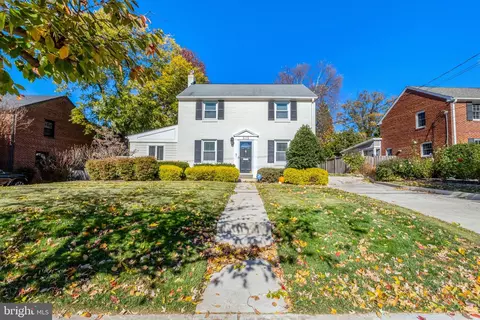 515 Janneys Ln, Alexandria, VA 22302