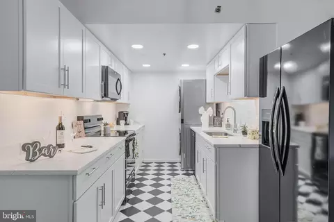 5911 Edsall Rd #708, Alexandria, VA 22304