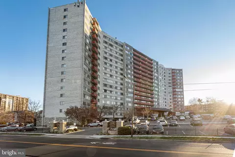 5340 Holmes Run Pkwy #1212, Alexandria, VA 22304