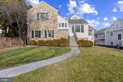 407 Tyler Pl, Alexandria, VA 22302