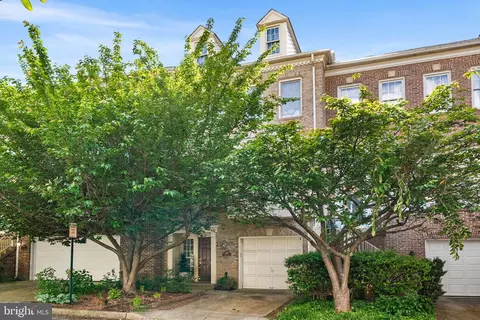 4668 Kell Ln, Alexandria, VA 22311
