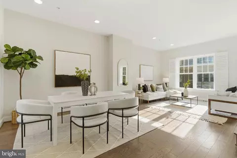 608 E Alexandria Ave, Alexandria, VA 22301