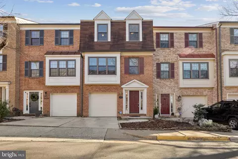 5422 Wycklow Ct, Alexandria, VA 22304