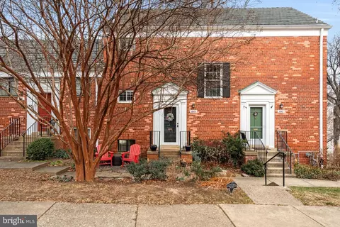 1649 Fitzgerald Ln, Alexandria, VA 22302