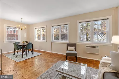 1244 Martha Custis Dr, Alexandria, VA 22302